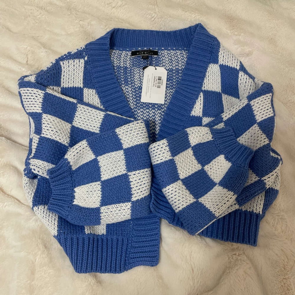 Never worn before sweater